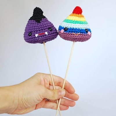 caca unicornio vampiro amigurumi