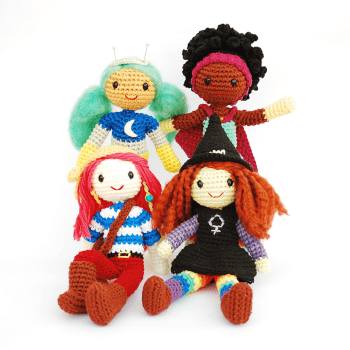 ebook de 4 muñecas de amigurumi aventureras y sus accesorios